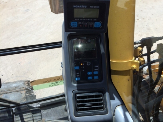 ถึงไทยแล้วครับ PC138US-2E1-6825-YR2006-5772 ชม. จากญี่ปุ่น ขายไม่แพงครับ