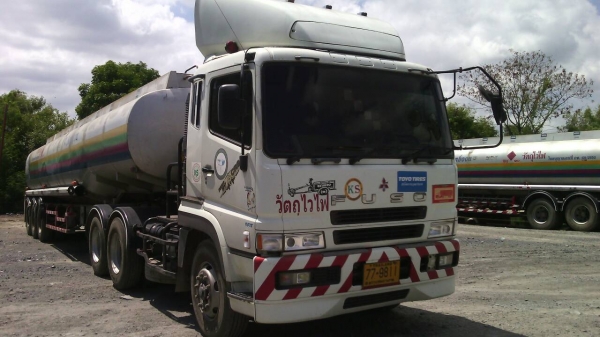 ขายด่วนรถสิบล้อหลงยูโร3เครือง380แรงปี55ขาบพร้อมหาง3เพลา ขายด่วนรถสิบล้อหลงยูโร3เครือง380แรงปี55ขาบพร้อมหาง3เพลา