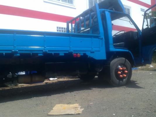 ขาย ISUZU 115 NPR ยาว 4.30 ม. ขาย ISUZU 115 NPR ยาว 4.30 ม.