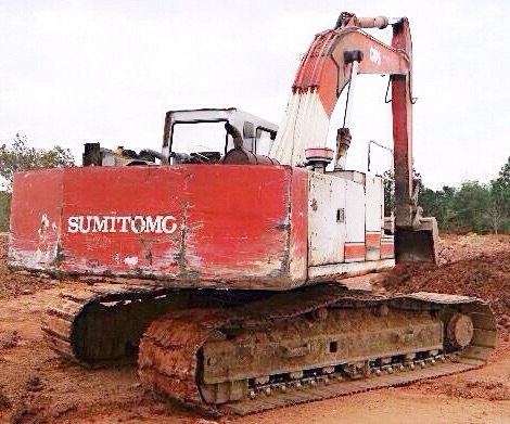 SUMITOMO F2 2800 Super รถบอดี้สวยเดิมๆพร้อมใช้งานได้เลยครับ ภายในเก๋งสะอาด แอร์เย็น อุปกรณ์ภายในครบครัน คอนโทรลง่าย ภายนอกบูมอาร์มสวยมีปะนิดหน่อยครับ เครื่องยนต์แรงดีไม่เยิ้มปั๊มเดิมๆแรงดีทำงานไม่มีโหลดครับ ช่วงล่างเอวแน่น เฟลมสวยไม่มีผุ โรลเลอร์โซ่ใบแทรก
