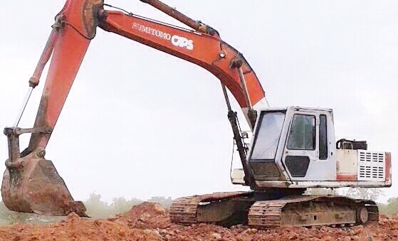 SUMITOMO F2 2800 Super รถบอดี้สวยเดิมๆพร้อมใช้งานได้เลยครับ ภายในเก๋งสะอาด แอร์เย็น อุปกรณ์ภายในครบครัน คอนโทรลง่าย ภายนอกบูมอาร์มสวยมีปะนิดหน่อยครับ เครื่องยนต์แรงดีไม่เยิ้มปั๊มเดิมๆแรงดีทำงานไม่มีโหลดครับ ช่วงล่างเอวแน่น เฟลมสวยไม่มีผุ โรลเลอร์โซ่ใบแทรก