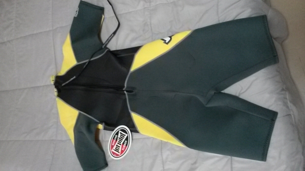 wet suit jet pilot ช่วยปรับอุณภูมิร่างกาย เวลาตกน้ำ ไม่หนาว