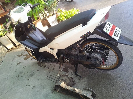 ขายได้ขาย Yamaha Nouvo ตัวเก่า(5MY) แปลง MX ขายได้ขาย Yamaha Nouvo ตัวเก่า(5MY) แปลง MX