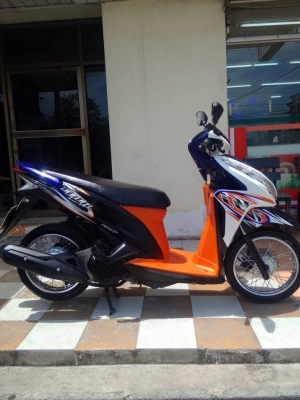 Click 125 i ลาย Street รถสวยสปอร์ต ขับดีจริง รุ่น Racing Combi brake