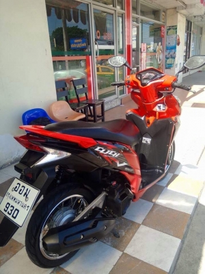 Click 125 i ปี 2556 สีดำแดง ลาย Street รถสวยวิ๊ง สวยนางฟ้ามากๆ คุ้มค่าประหยัดน้ำมัน Click 125 i ปี 2556 สีดำแดง ลาย Street รถสวยวิ๊ง สวยนางฟ้ามากๆ คุ้มค่าประหยัดน้ำมัน