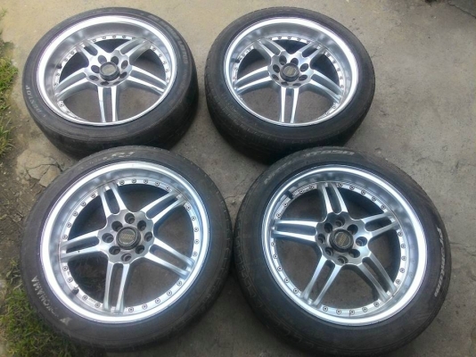 ขายล้อแม็ก LENSO. ขอบ17 กว้าง 7 นิ้ว ขนาด4รู114และ4รู100 ขาย4วง ราคา5,000บ. ราคาต่อรองได้นิดหน่อย