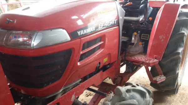 แทรคเตอร์ยันมาร์ EF494T พร้อมใบดันดิน แทรคเตอร์ยันมาร์ EF494T พร้อมใบดันดิน