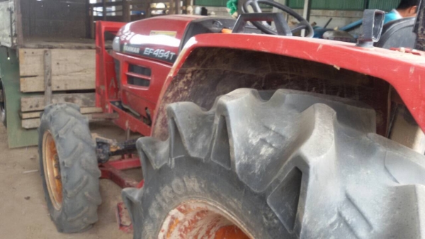 แทรคเตอร์ยันมาร์ EF494T พร้อมใบดันดิน แทรคเตอร์ยันมาร์ EF494T พร้อมใบดันดิน