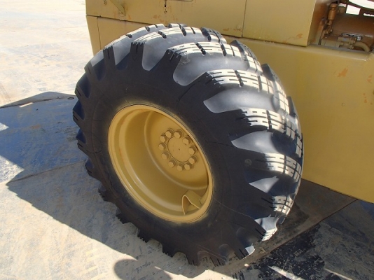 ขาย รถตัก KOMATSU 510 กรองเดี่ยว ซีเรียลสูง นำเข้าจากญี่ปุ่น 090-986-2521 อ๊อบ