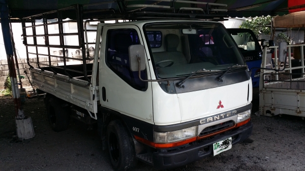 ขายมิตซูcaterทะเบียนไม่ติดเวลา รถห้างดีเซล2835ccแจ้งเสริมข้า  เล่มแล้วเพลาลอย