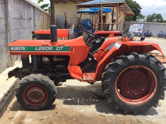แทรคเตอร์คูโบต้า L2202DT 2 เพลา