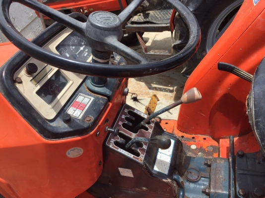 แทรคเตอร์คูโบต้า L2202DT 2 เพลา