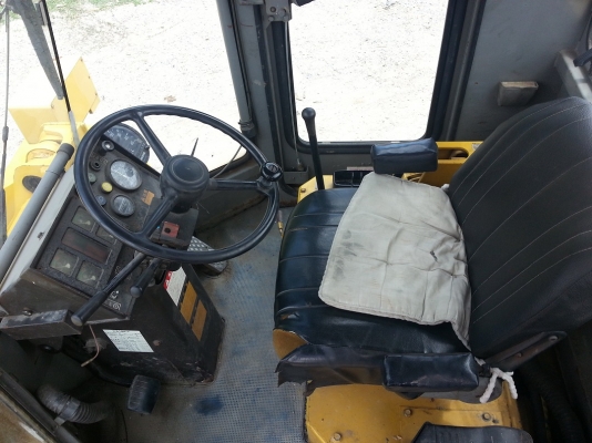 ขาย KOMATSU WA 100-1 ซีเรียล 30,000 นำเข้าจากญี่ปุ่น 090-986-2521 อ๊อบ