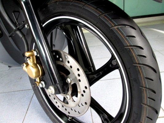 MIO 125 i ลาย MX  ล้อแมกซ์  สีดำอมตะ รุ่นใหม่ รถเดือน เมษายน ปี 57 ไมล์ 2 พันโล  แถม 3 รายการ