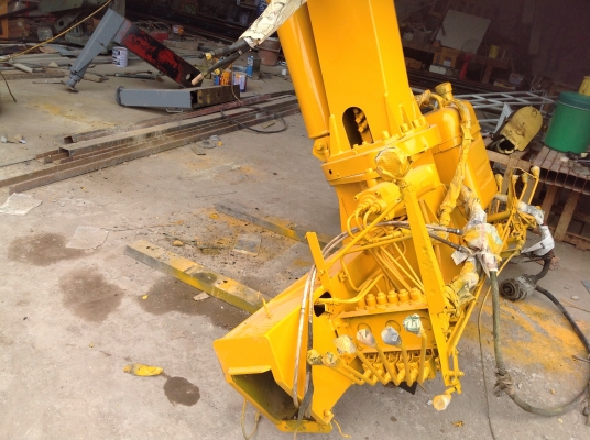 เครนติดหลังรถบรรทุกเก่านอกไม่เคยใช้ในไทย