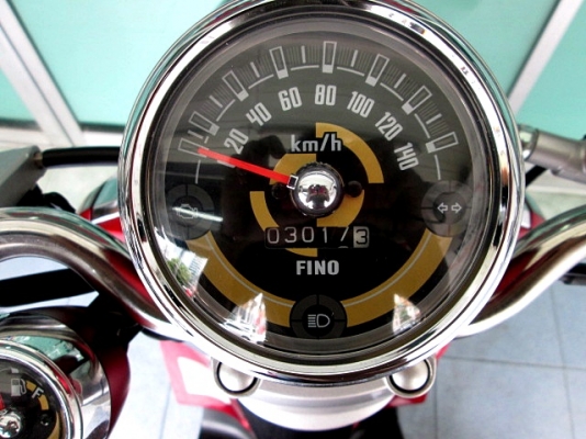 Fino i สีแดงเทา ลายพรีเมี่ยม ลายใหม่ล่าสุด รถเดือน กันยายน ปี 57 ไมล์ 3 พันโล ฟรีโอน แถม 4 รายการ 32900