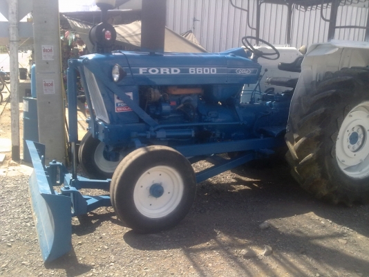 ขายรถไถFORD 77 t2 ผานพวง+ผานดัน+ที่ว่านถั่ว