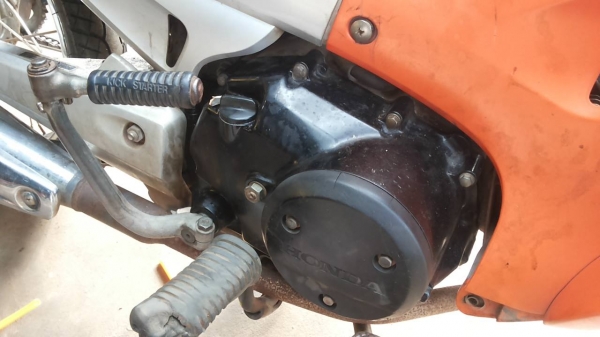 **16,000 บ.ต่อรอง/// HONDA WAVE 125R กุญแจใหญ่ **ขาย มอเตอร์ไซค์ HONDA WAVE 125 cc.พร้อมใช้ HONDA WAVE 125 R ส้มขาว กุญแจใหญ่ ปี49 เครื่องเดิมเกียร์เดิม เครื่องยนต์ 4จังกวะ125 cc.4เกียร์วน เครื่องดี แน่น แรงดี ประหยัดครับ เกียร์ดี เข้าง่าย ครบทุกเกียร์ คร **16,000 บ.ต่อรอง/// HONDA WAVE 125R กุญแจใหญ่ **ขาย มอเตอร์ไซค์ HONDA WAVE 125 cc.พร้อมใช้ HONDA WAVE 125 R ส้มขาว กุญแจใหญ่ ปี49 เครื่องเดิมเกียร์เดิม เครื่องยนต์ 4จังกวะ125 cc.4เกียร์วน เครื่องดี แน่น แรงดี ประหยัดครับ เกียร์ดี เข้าง่าย ครบทุกเกียร์ คร