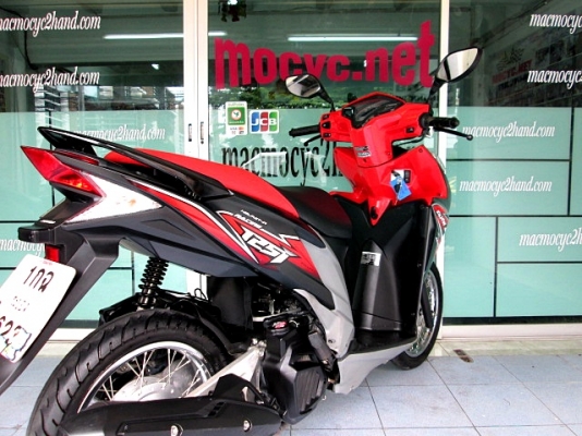 CLICK 125 i สีดำแดง combibrake รถเดือน พฤษภาคม ปี57 ไมล์ 6 พันโล แถม 3 รายการ