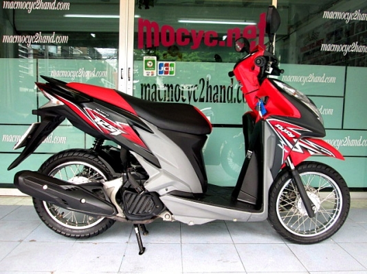 CLICK 125 i สีดำแดง combibrake รถเดือน พฤษภาคม ปี57 ไมล์ 6 พันโล แถม 3 รายการ