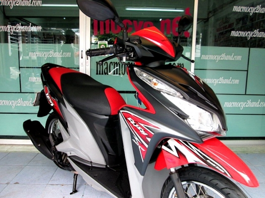 CLICK 125 i สีดำแดง combibrake รถเดือน พฤษภาคม ปี57 ไมล์ 6 พันโล แถม 3 รายการ