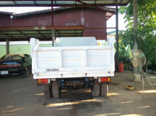 ขายด่วนรถดั๊ม NKR 57Eพร้อมใช้งาน