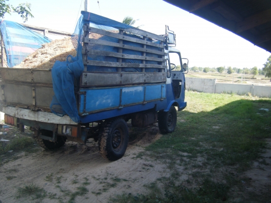 ขายรถอีแต่นเป๊งจิวเครื่อง เกีย 74 เเรงพร้อมใช้งานยางดีคัตcสวย รายละเอียดอื่นๆ โทรสอบถามได้ครับ