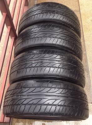 ยาง Dunlop LM703 215 45 17 ปี13 ดอกดี ไม่มีปะ ราคาเบาเบา