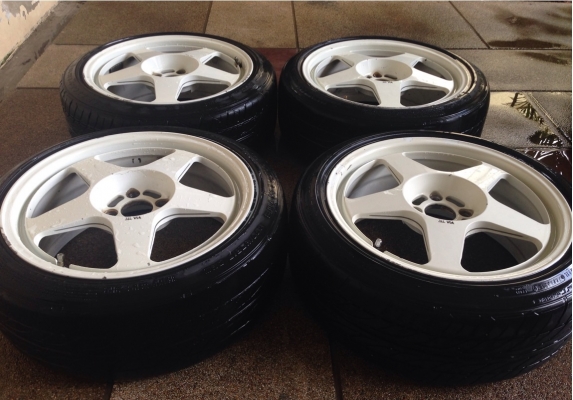 ล้อ Spoon ขอบ17 งานRota สภาพดีไม่มีซ่อม พร้อมยาง Dunlop 205 45 17 ล้อ Spoon ขอบ17 งานRota สภาพดีไม่มีซ่อม พร้อมยาง Dunlop 205 45 17