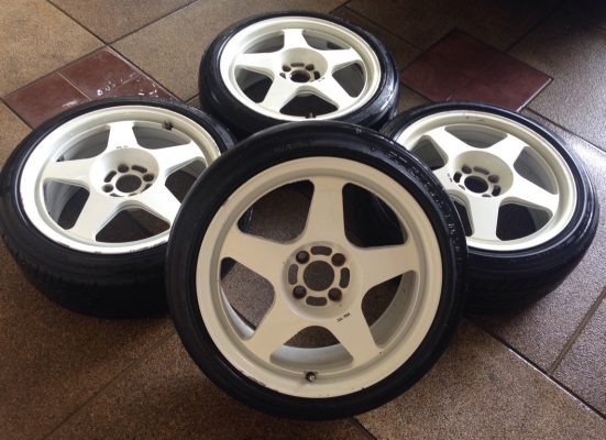 ล้อ Spoon ขอบ17 งานRota สภาพดีไม่มีซ่อม พร้อมยาง Dunlop 205 45 17 ล้อ Spoon ขอบ17 งานRota สภาพดีไม่มีซ่อม พร้อมยาง Dunlop 205 45 17