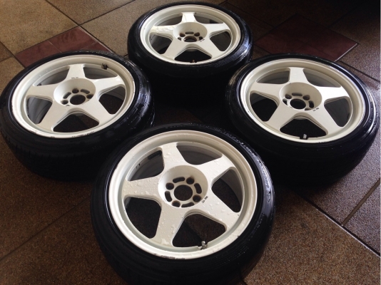 ล้อ Spoon ขอบ17 งานRota สภาพดีไม่มีซ่อม พร้อมยาง Dunlop 205 45 17 ล้อ Spoon ขอบ17 งานRota สภาพดีไม่มีซ่อม พร้อมยาง Dunlop 205 45 17