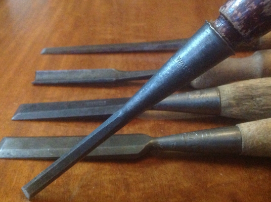 ขายสิ่วเก่าโบราณหลายแบนด์ ชุด 5 ตัว