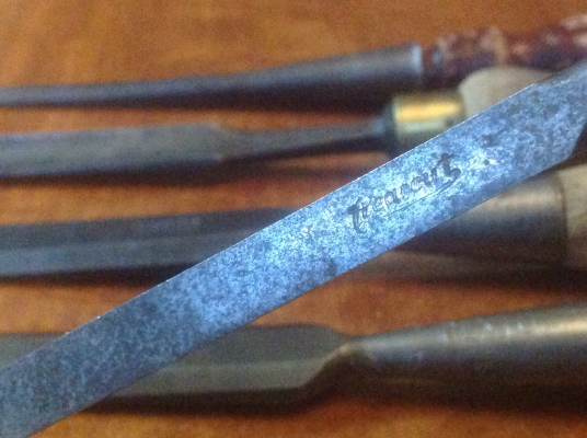 ขายสิ่วเก่าโบราณหลายแบนด์ ชุด 5 ตัว