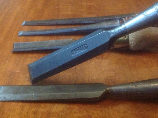 ขายสิ่วเก่าโบราณหลายแบนด์ ชุด 5 ตัว