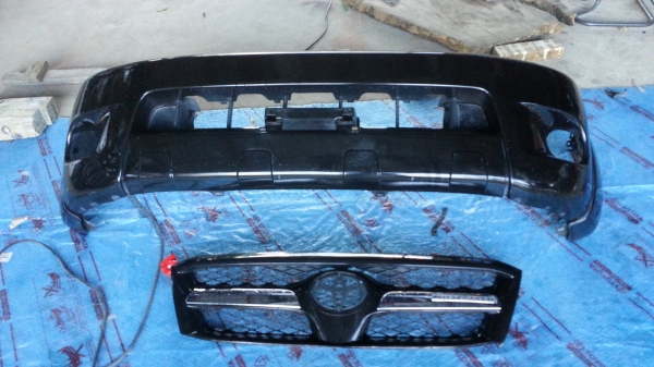 กันชนหน้าวีโก้ตัวแรก ตัวสูง สีดำ ของแท้ถอด