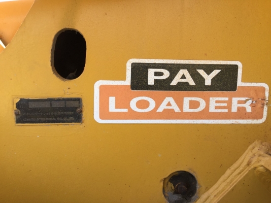 ขายรถตักkomatsu jh63เอวอ่อน