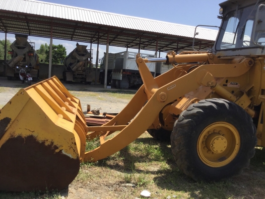 ขายรถตักkomatsu jh63เอวอ่อน