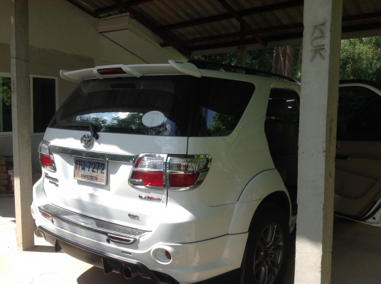 ขาย TOYOTA. FORTUNNER TRD ปี2010