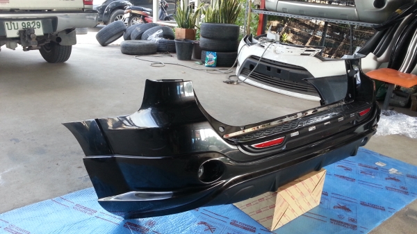 กันชนหลังและ Skirt ฟอจูนเนอร์ ตัวแรกสีดำ ของแท้ถอด