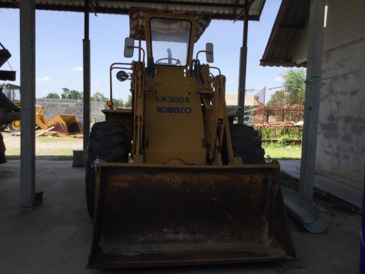 ขายรถตัก KOBELCO LK300A เอวอ่อน