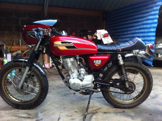 ขาย gl แต่งคาเฟ่