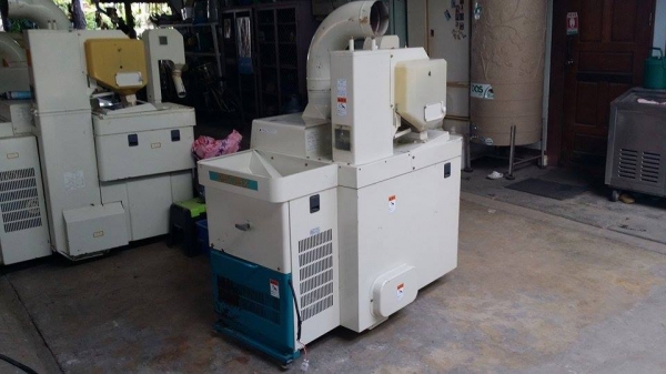 เครื่องสีข้าวกล้องเก่าญี่ปุ่น  SATAKE  รุ่น GPS 350BX สภาพสวย เครื่องพร้อมใช้งาน  ไม่เคยใช้งานในไทย