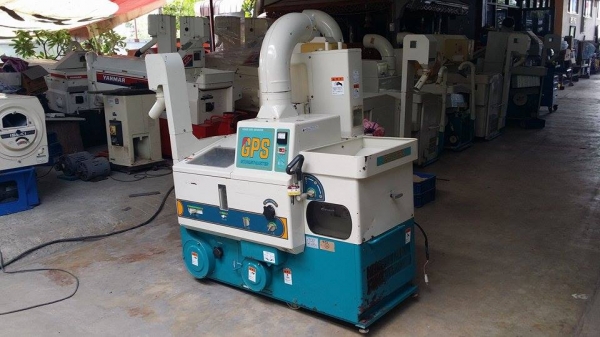 เครื่องสีข้าวกล้องเก่าญี่ปุ่น  SATAKE  รุ่น GPS 350BX สภาพสวย เครื่องพร้อมใช้งาน  ไม่เคยใช้งานในไทย