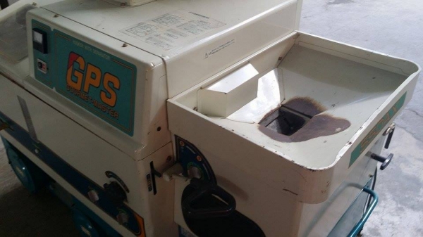 เครื่องสีข้าวกล้องเก่าญี่ปุ่น  SATAKE  รุ่น GPS 550AX สภาพสวย เครื่องพร้อมใช้งาน  ไม่เคยใช้งานในไทย