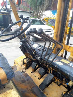 -:-*&bull;*ข า ย ร ถ ย ก นำ เ ข้ า*&bull;*-:-KOMATSU FD40-4 เครื่องดีเซล เสาสูง6เมตร งาสไลด์ สนใจติดต่อ083-062-0223(ปอนด์)