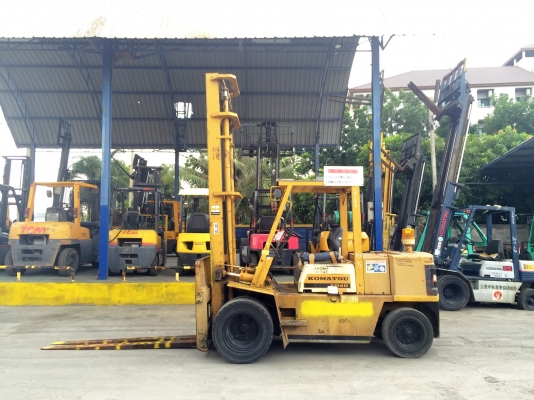 -:-*&bull;*ข า ย ร ถ ย ก นำ เ ข้ า*&bull;*-:-KOMATSU FD40-4 เครื่องดีเซล เสาสูง6เมตร งาสไลด์ สนใจติดต่อ083-062-0223(ปอนด์)
