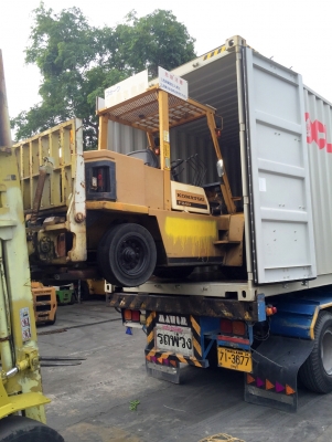 -:-*&bull;*ข า ย ร ถ ย ก นำ เ ข้ า*&bull;*-:-KOMATSU FD40-4 เครื่องดีเซล เสาสูง6เมตร งาสไลด์ สนใจติดต่อ083-062-0223(ปอนด์)