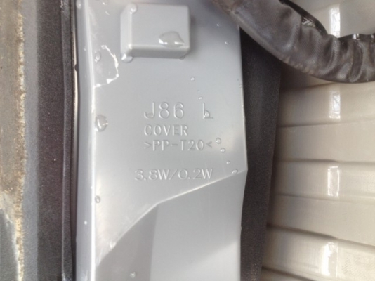 ไฟท้าย TOYOTA VOXY ปี 02ถึง08 ของเก่าญี่ปุ่นสภาพสวย