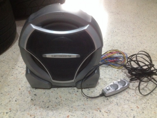 ซับบ็อก PIONEER TS WX22A 8นิ้วเเอมในตัว 150W ของเก่าญี่ปุ่นสภาพสวย