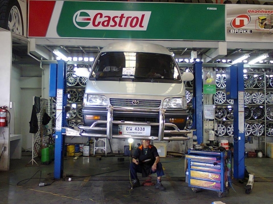 ขายรถตู้หัวจรวด หลังคาสูง (หรือแลกสี่ล้อกลาง กระบะคอกสูง ตอนเดียว) ขายรถตู้หัวจรวด หลังคาสูง (หรือแลกสี่ล้อกลาง กระบะคอกสูง ตอนเดียว)